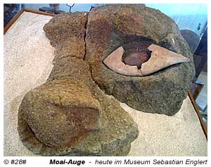 Fragmente eines Moai-Auges aus Korallenkalk