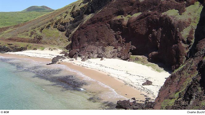 Ovahe, ein natürlicher Badestrand an der Osterinsel